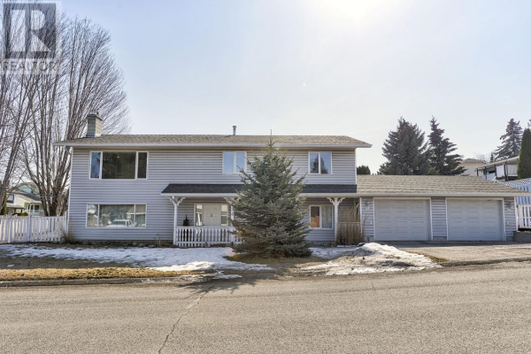 594 CARMEL CRT, Kamloops