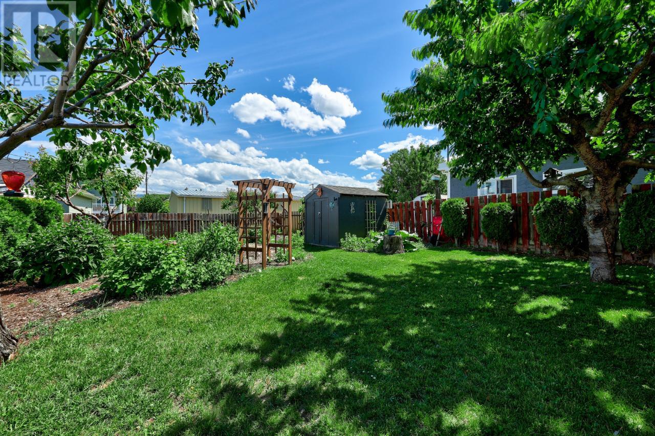 Listing 172295 - Large Photo # 26