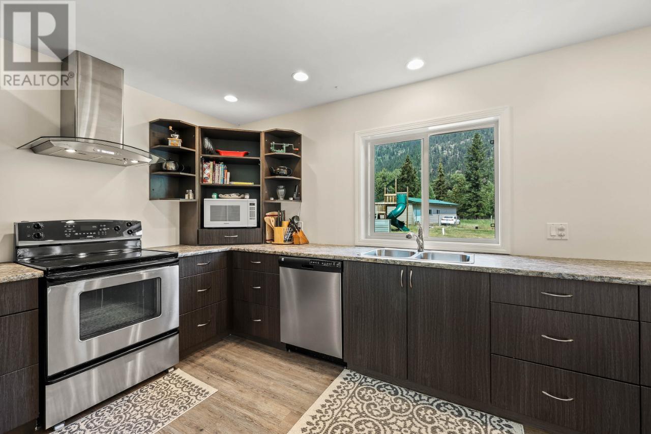 Listing 172367 - Large Photo # 16