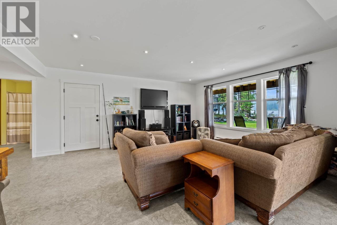 Listing 172896 - Large Photo # 26