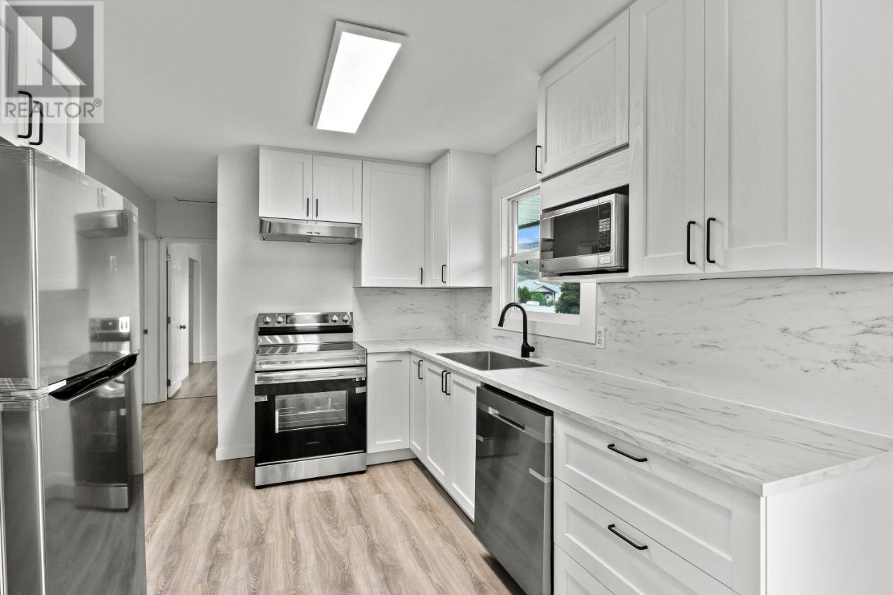 Listing 172951 - Large Photo # 12