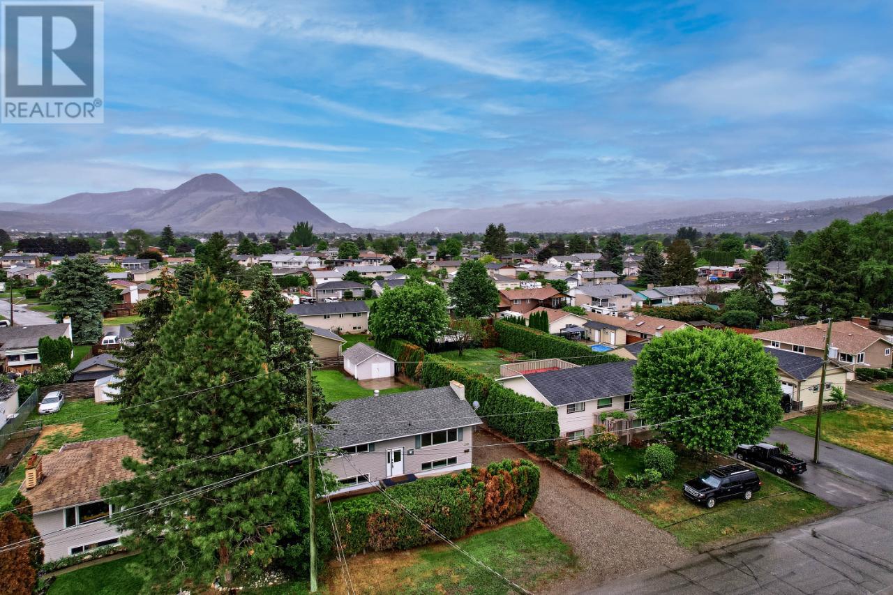 Listing 172951 - Large Photo # 31