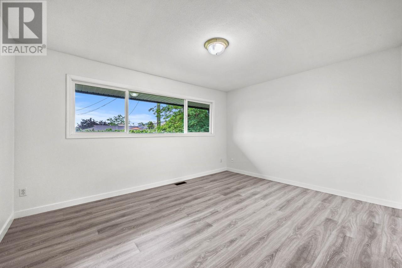 Listing 172951 - Large Photo # 14