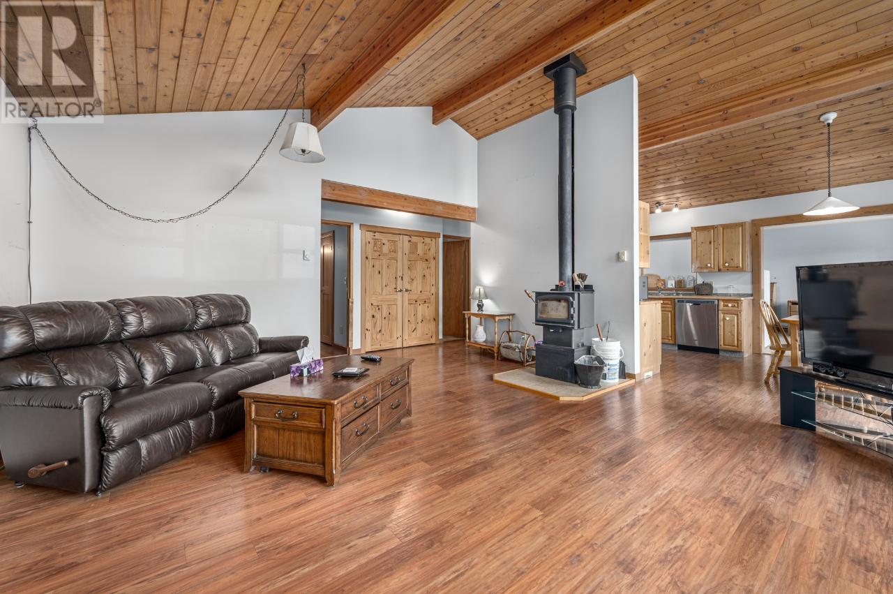 Listing 172978 - Large Photo # 11