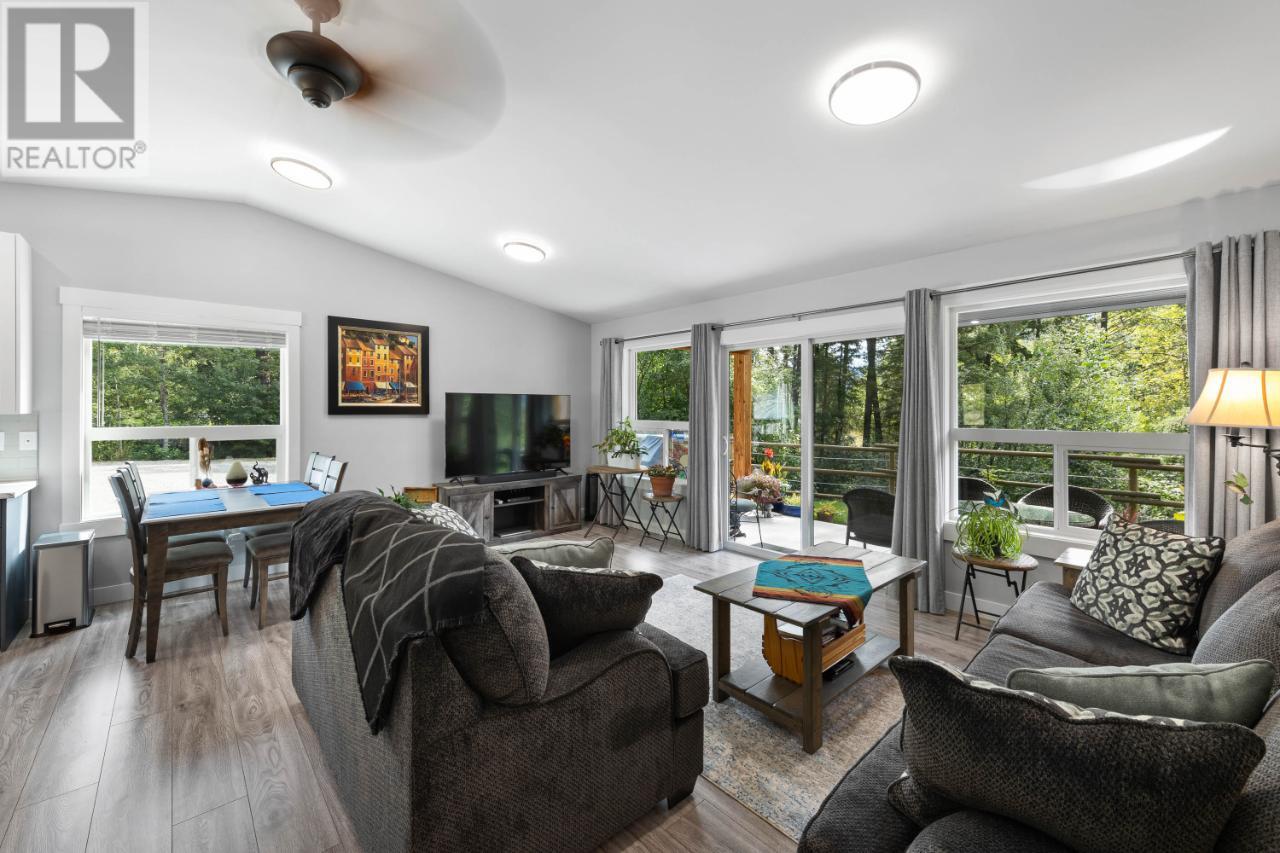 Listing 173040 - Large Photo # 22