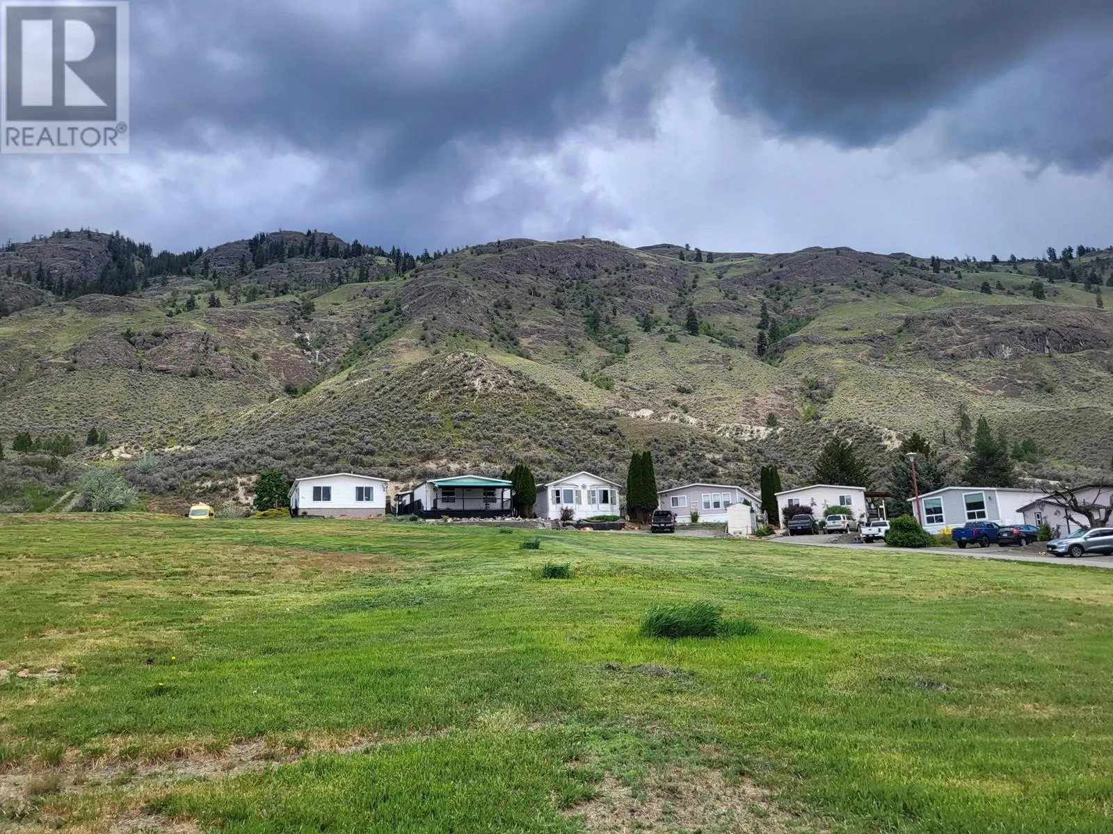 3099 SHUSWAP Road Unit# 1