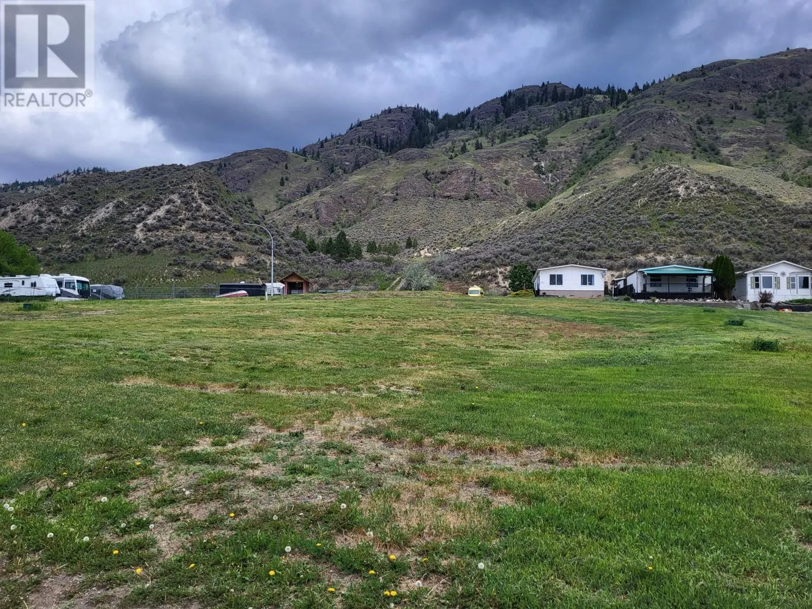 3099 SHUSWAP Road Unit# 17