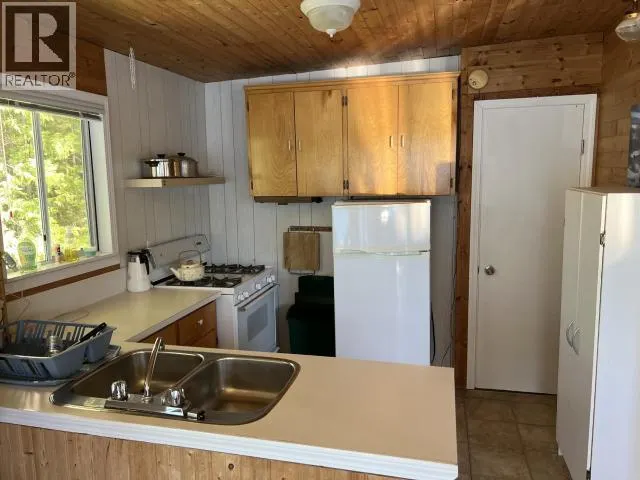 9302 POWELL LAKE