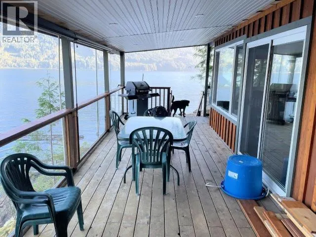 A-10640 POWELL LAKE