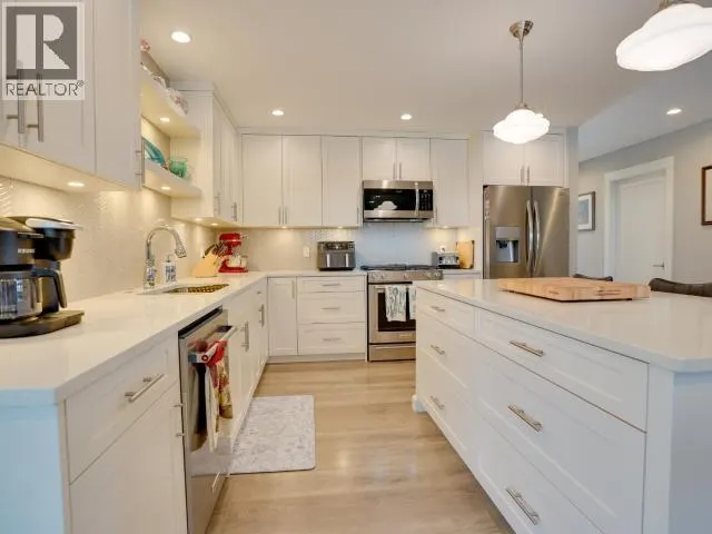 7472 GABRIOLA CRESCENT