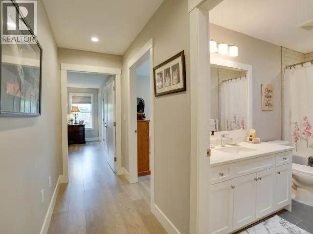 7472 GABRIOLA CRESCENT