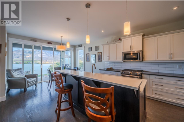 476 MERLOT Avenue,, Oliver