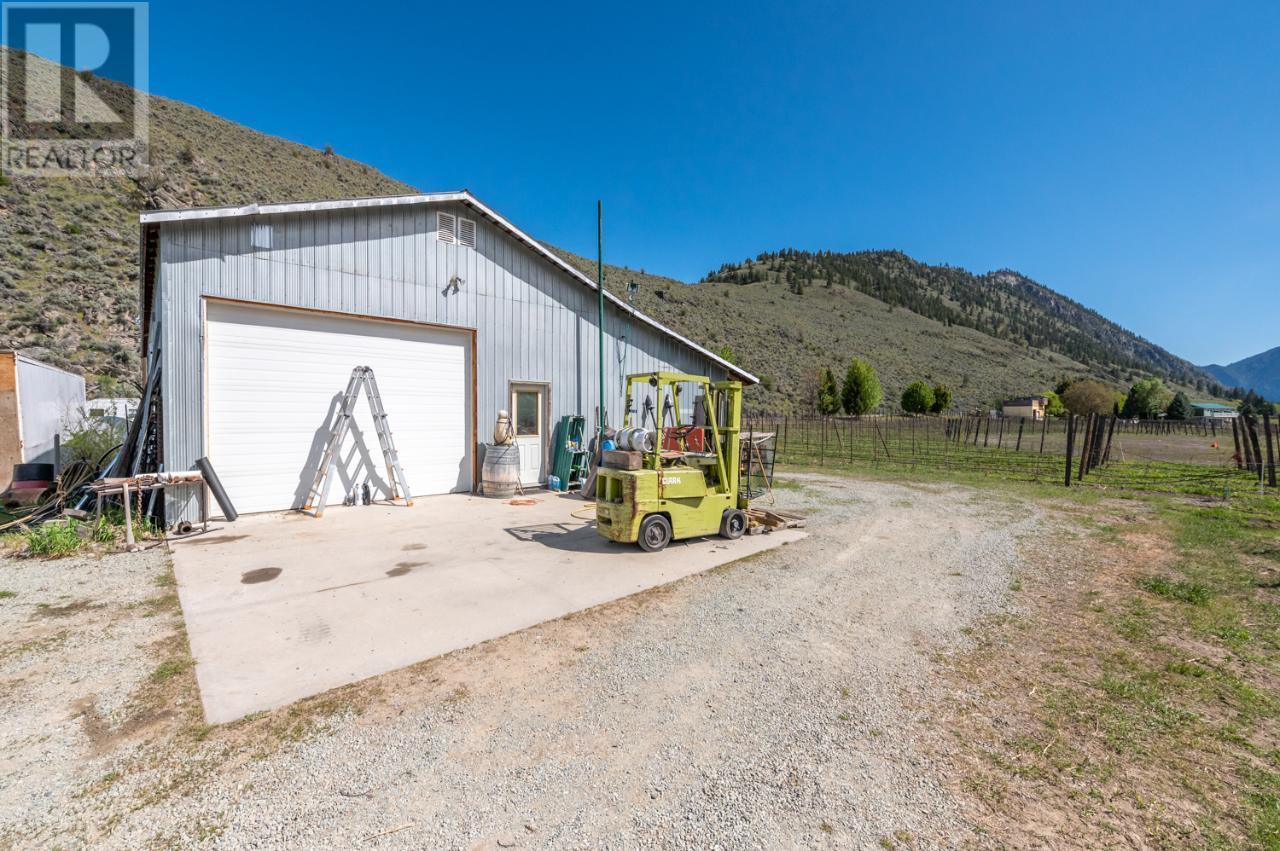 Listing 196908 - Large Photo # 28