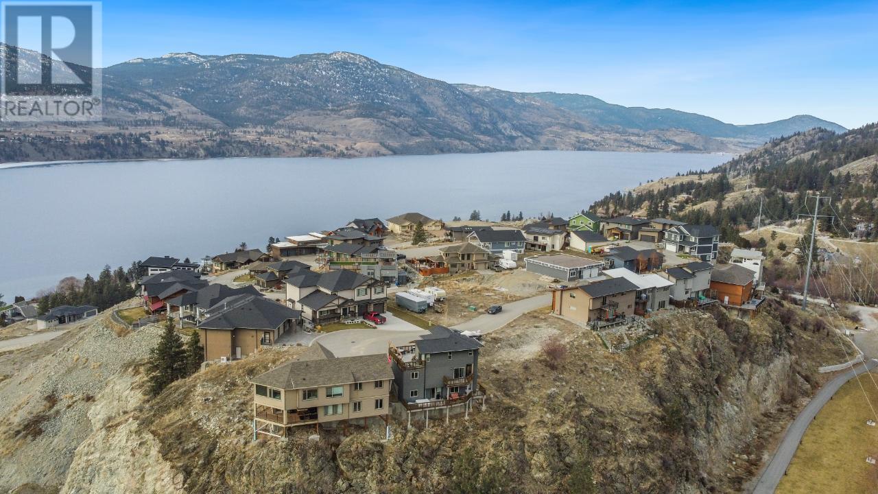 125 CABERNET Drive Unit# 32, #32