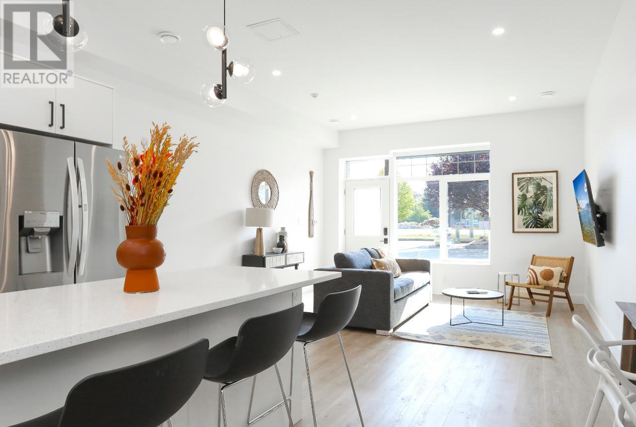 850 RAILWAY Lane Unit# 102/103, #102/103