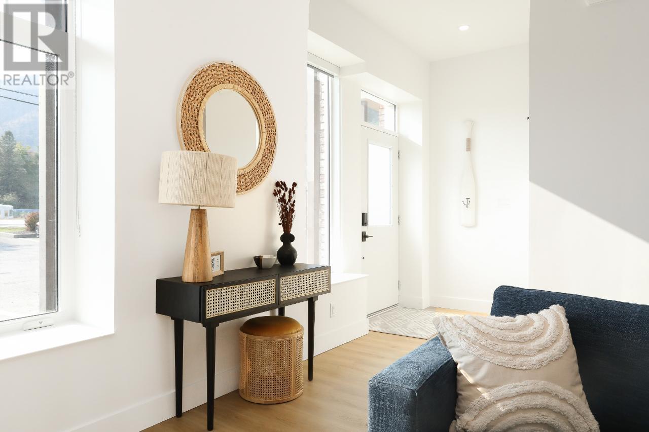 850 RAILWAY Lane Unit# 102/103, #102/103