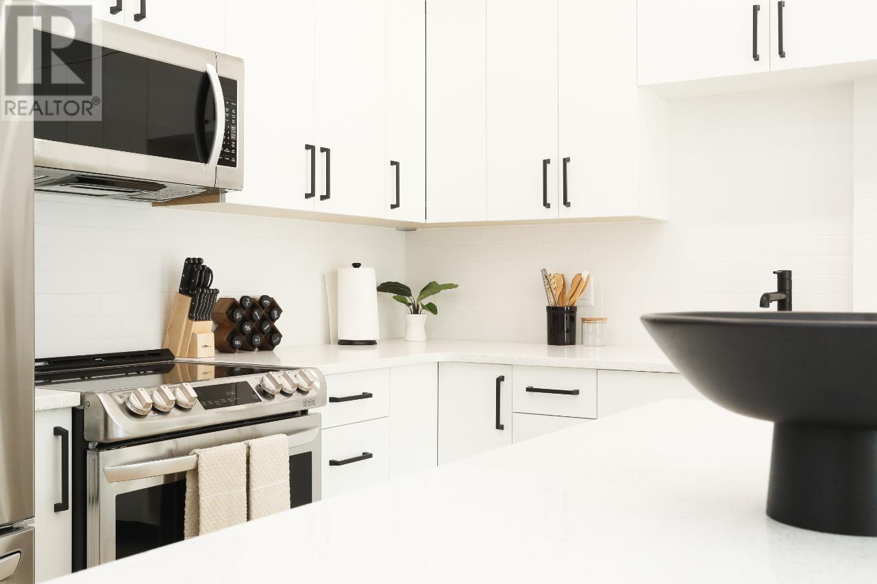 850 RAILWAY Lane Unit# 102/103, #102/103