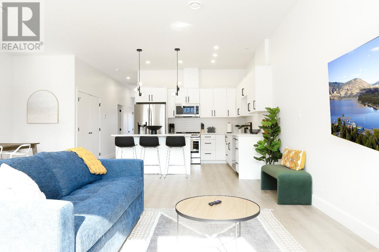 850 RAILWAY Lane Unit# 102/103, #102/103
