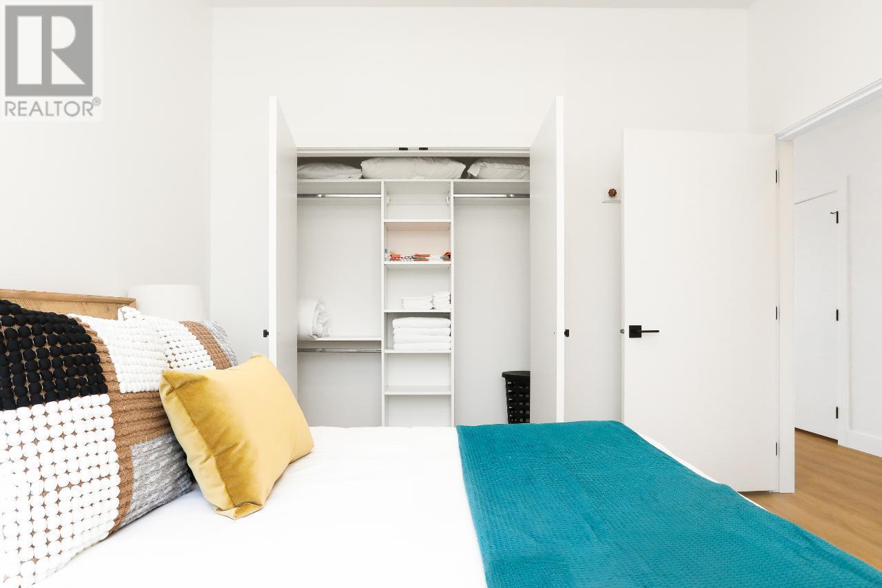 850 RAILWAY Lane Unit# 102/103, #102/103