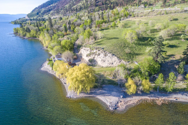 633 & 635 HWY 97,, Summerland