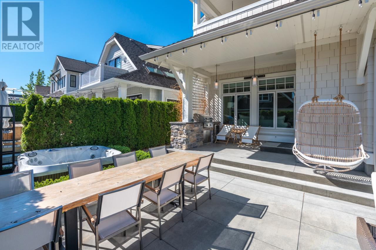 15419 LAKESHORE Drive Unit# 4, #4