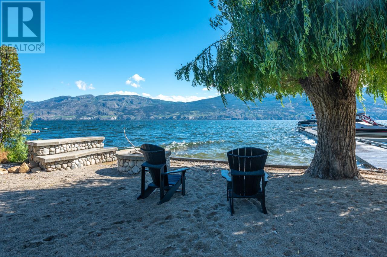 15419 LAKESHORE Drive Unit# 4, #4
