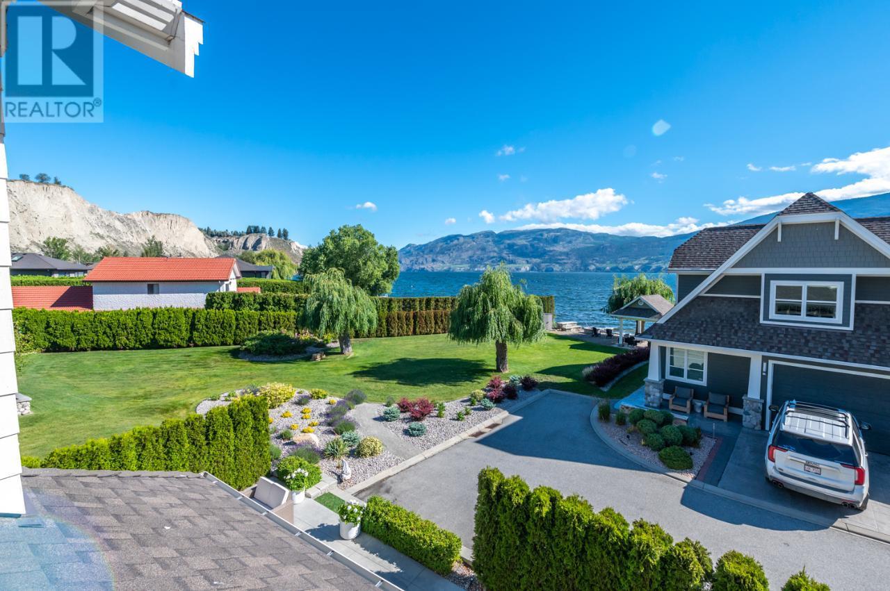 15419 LAKESHORE Drive Unit# 4, #4