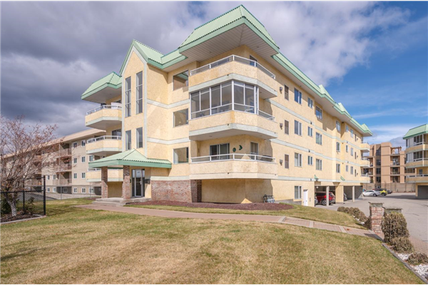 #101 3595 SKAHA LAKE Road,, Penticton