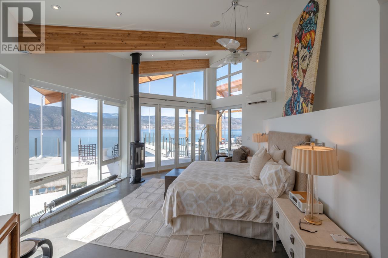 2185 NARAMATA Road