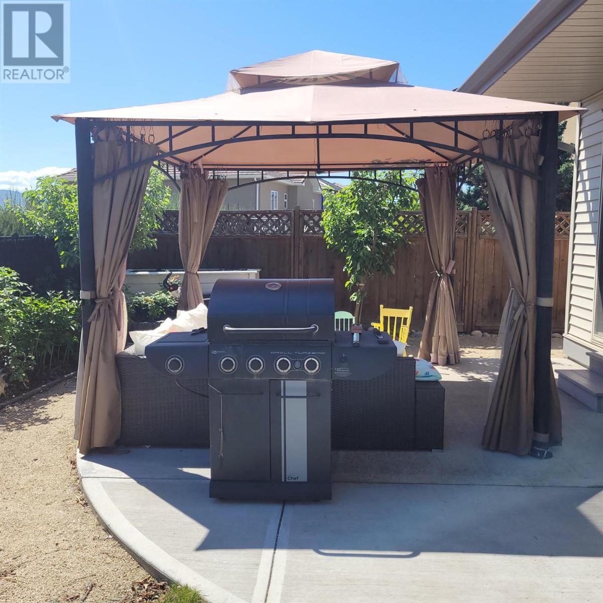 6865 MOUNTAINVIEW Drive