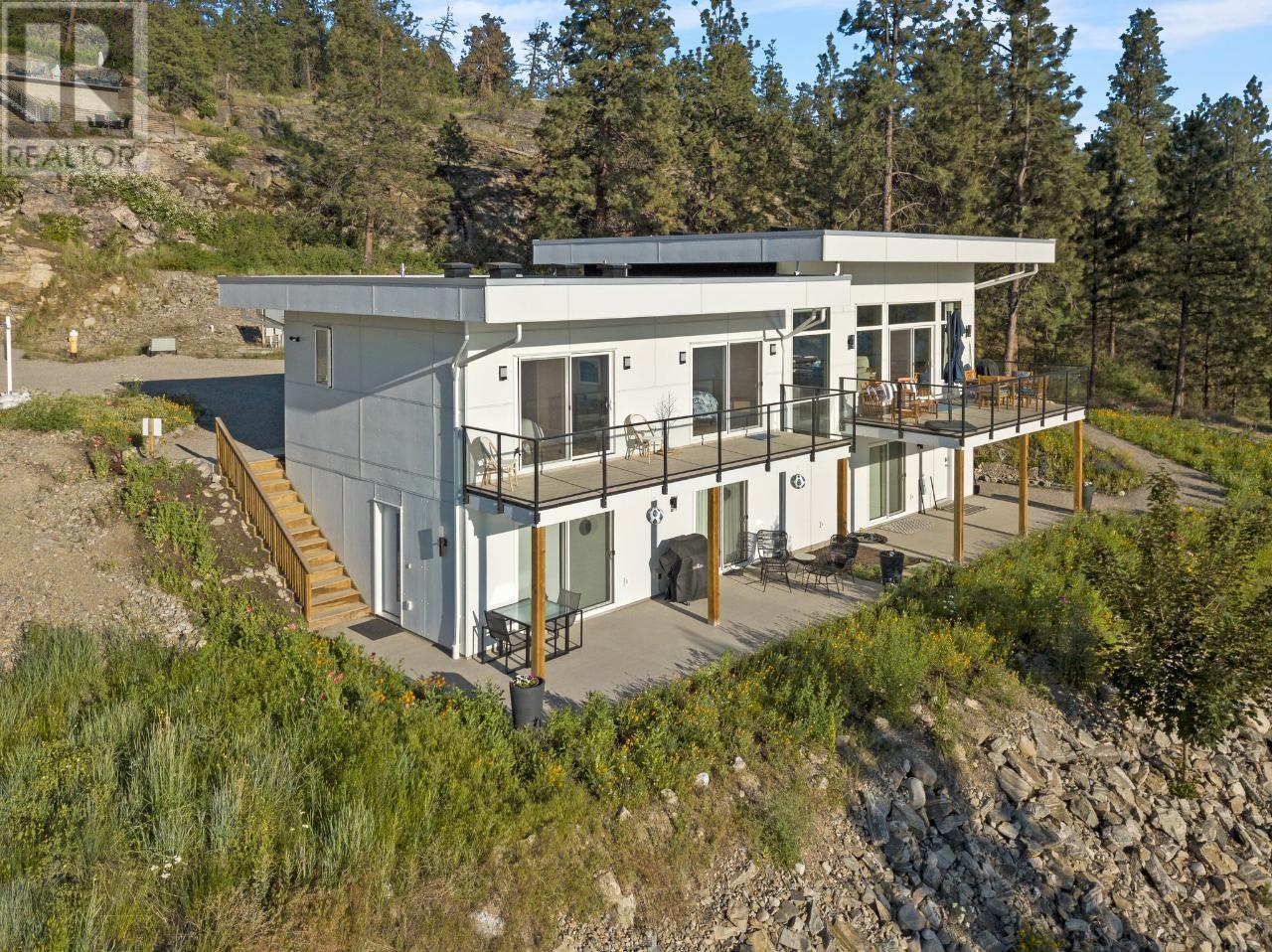 2401 WORKMAN Place