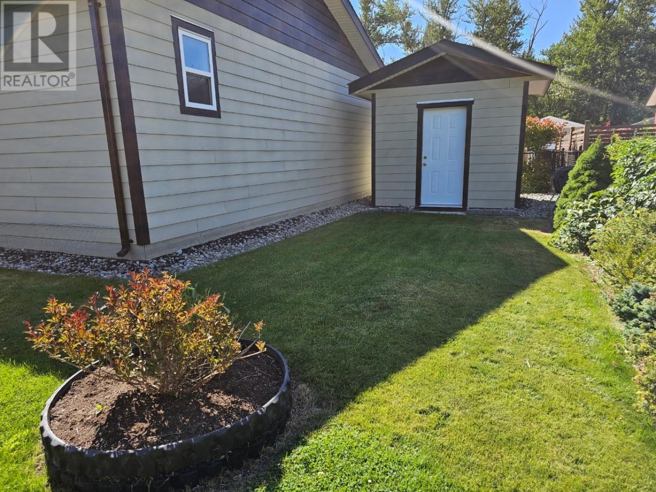 8300 GALLAGHER LAKE FRONTAGE R Unit# 77, #77