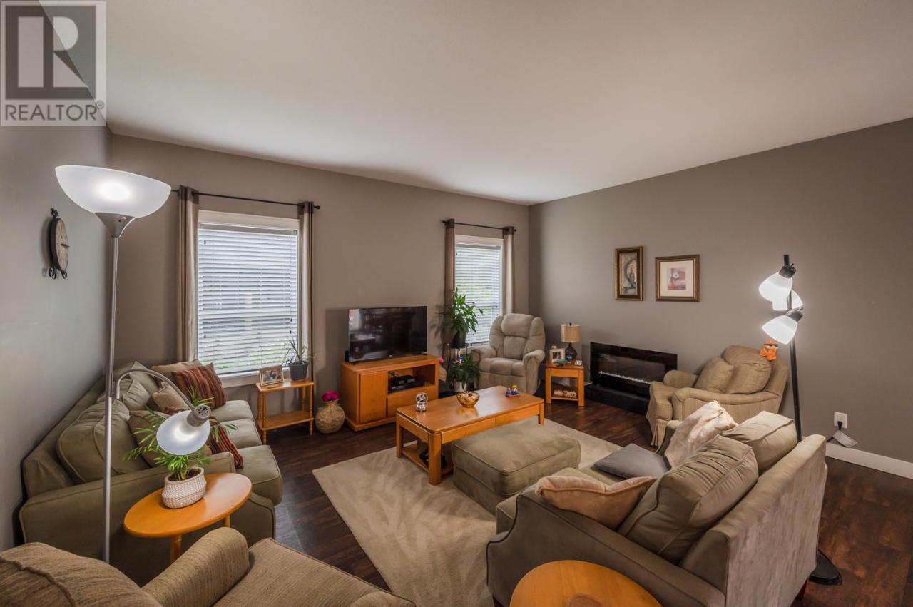 8300 GALLAGHER LAKE FRONTAGE R Unit# 26, #26