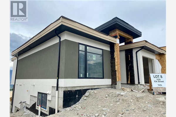 1135 ELK Street,, Penticton