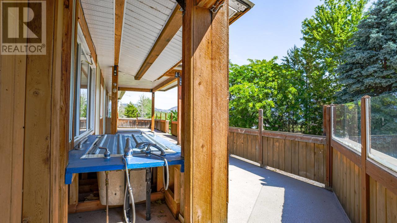 766 PONDEROSA Road