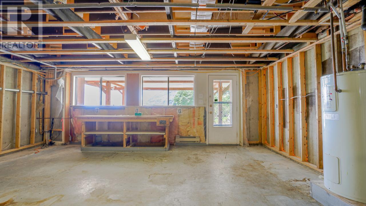 766 PONDEROSA Road