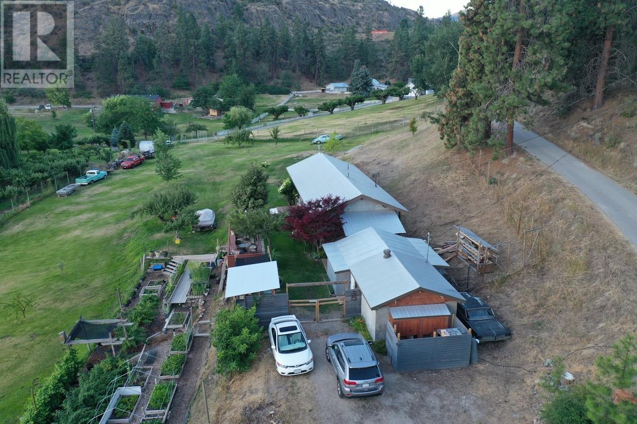 233 DOGWOOD Avenue