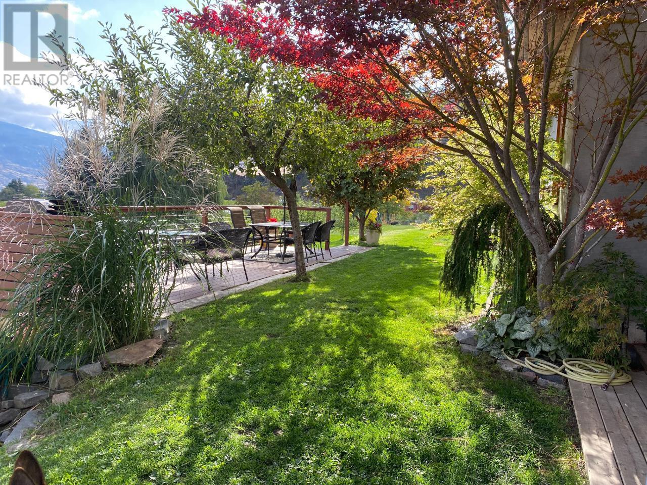 233 DOGWOOD Avenue