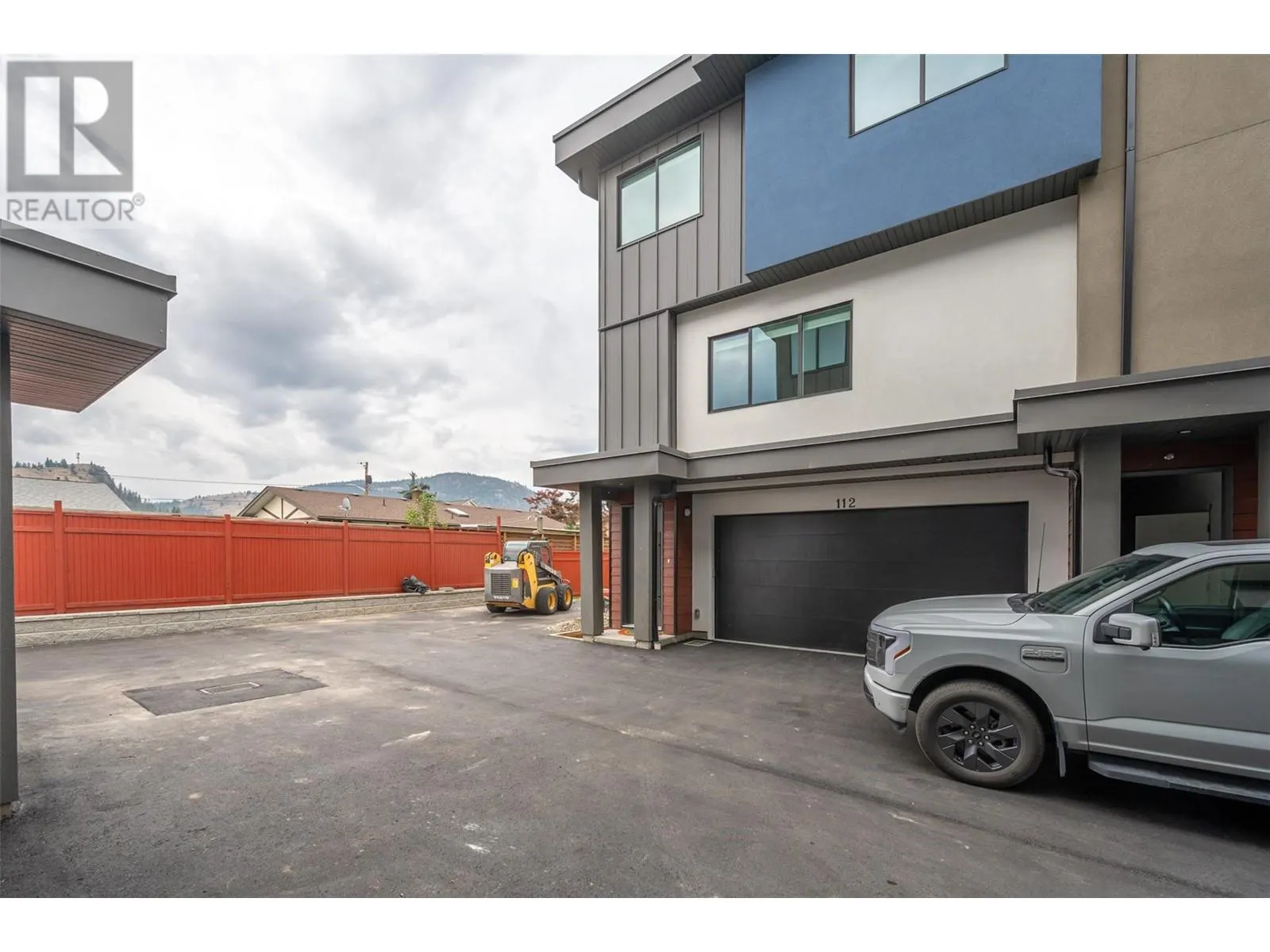 10615 ELLIOTT Street Unit# 104