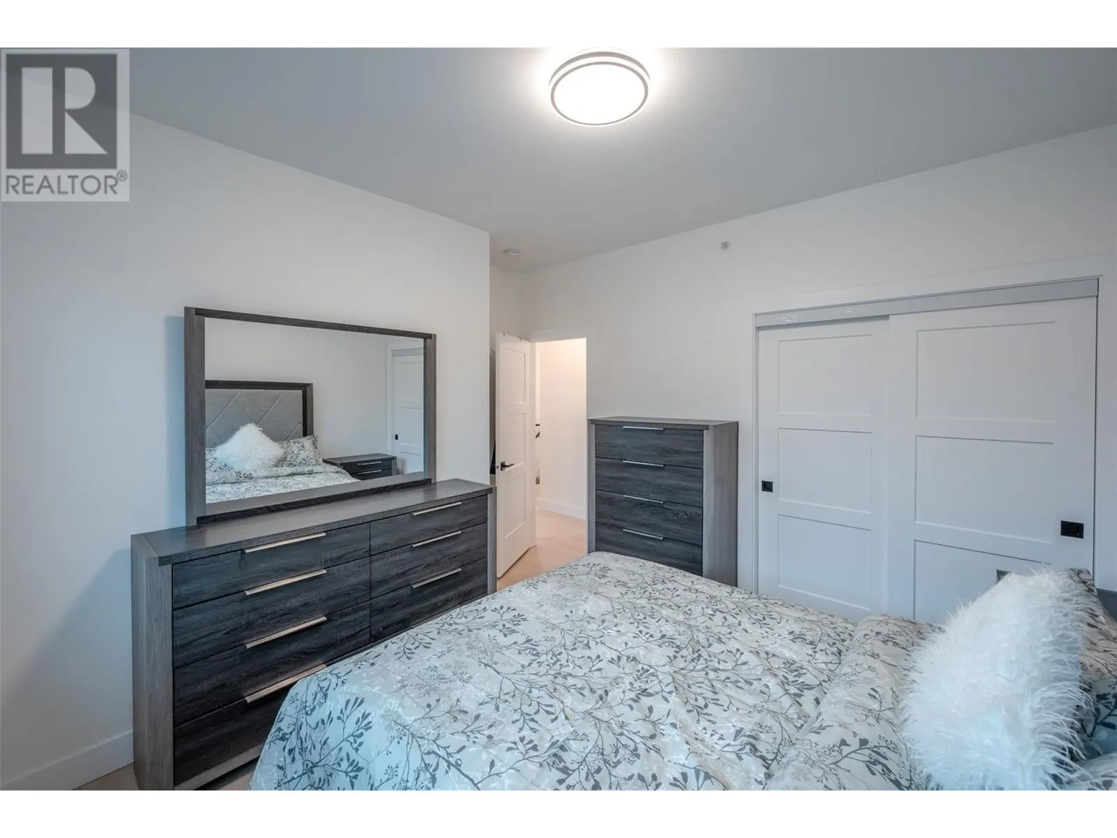 10615 ELLIOTT Street Unit# 104