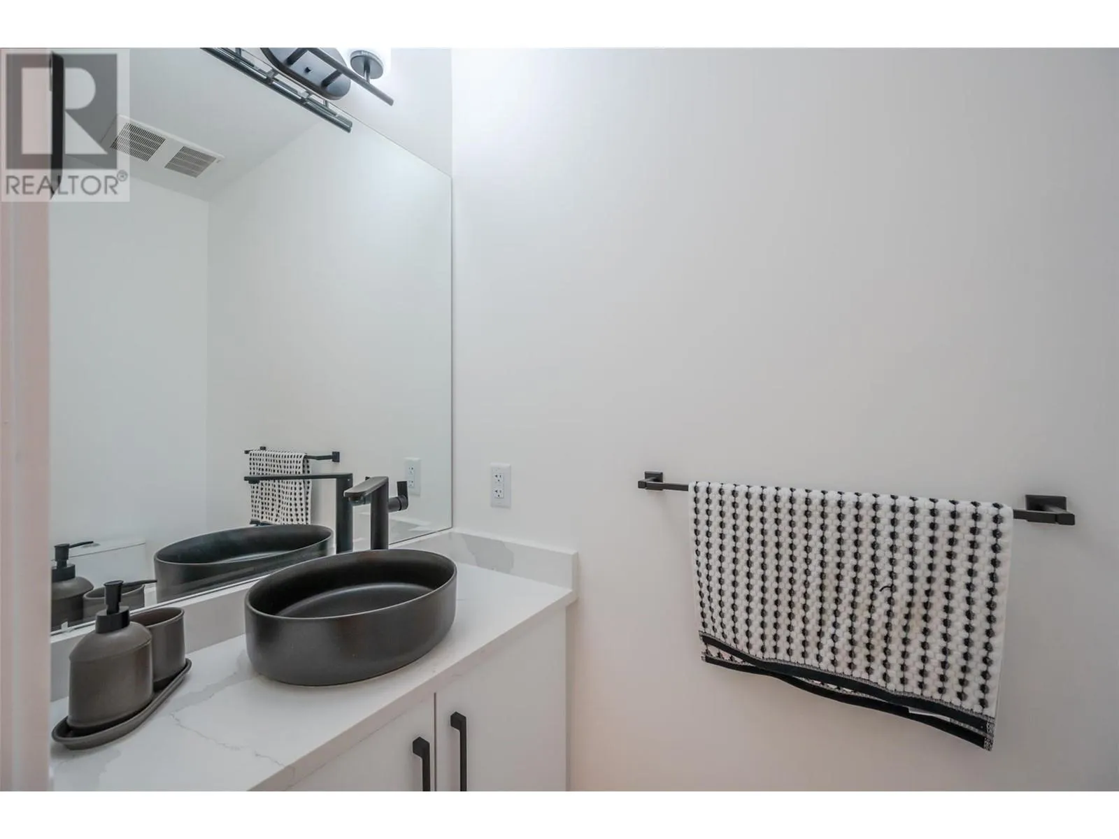 10615 ELLIOTT Street Unit# 108