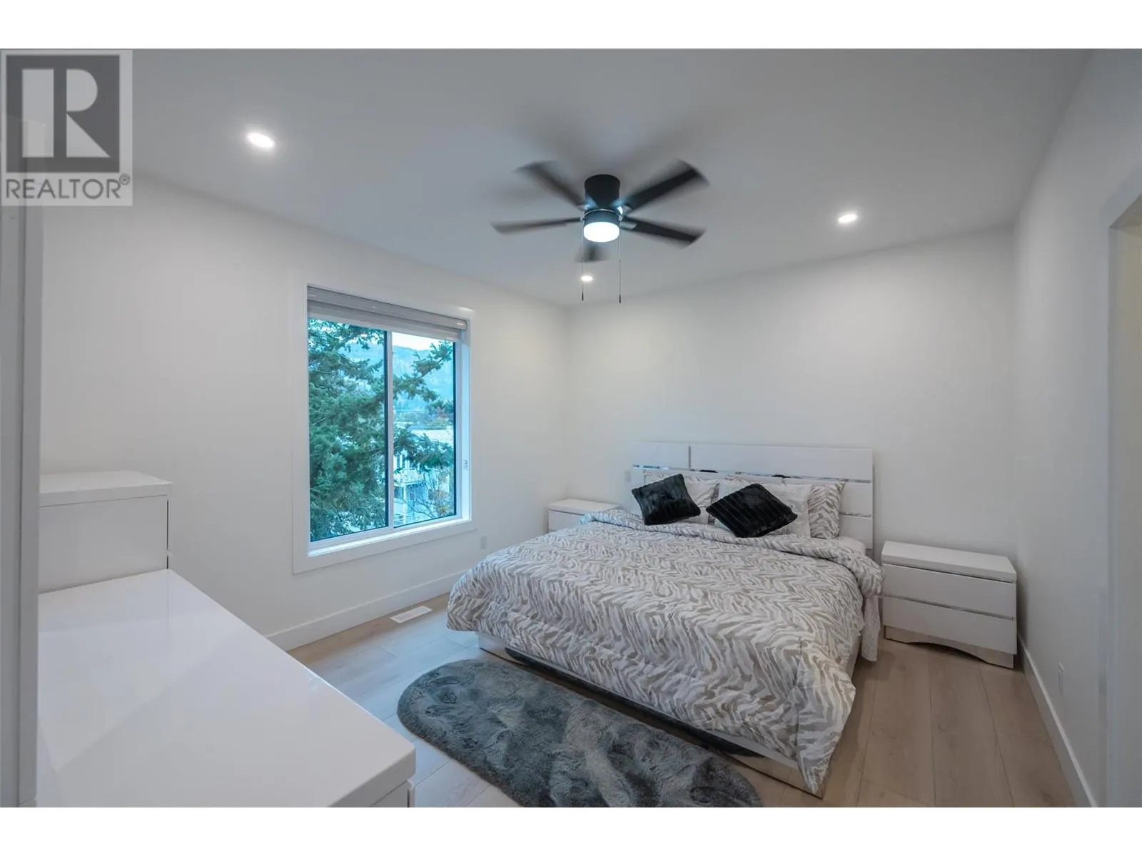 10615 ELLIOTT Street Unit# 108