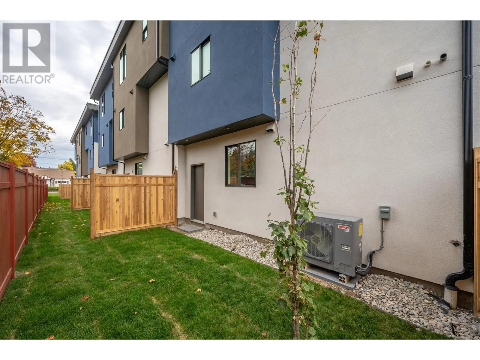 10615 ELLIOTT Street Unit# 109