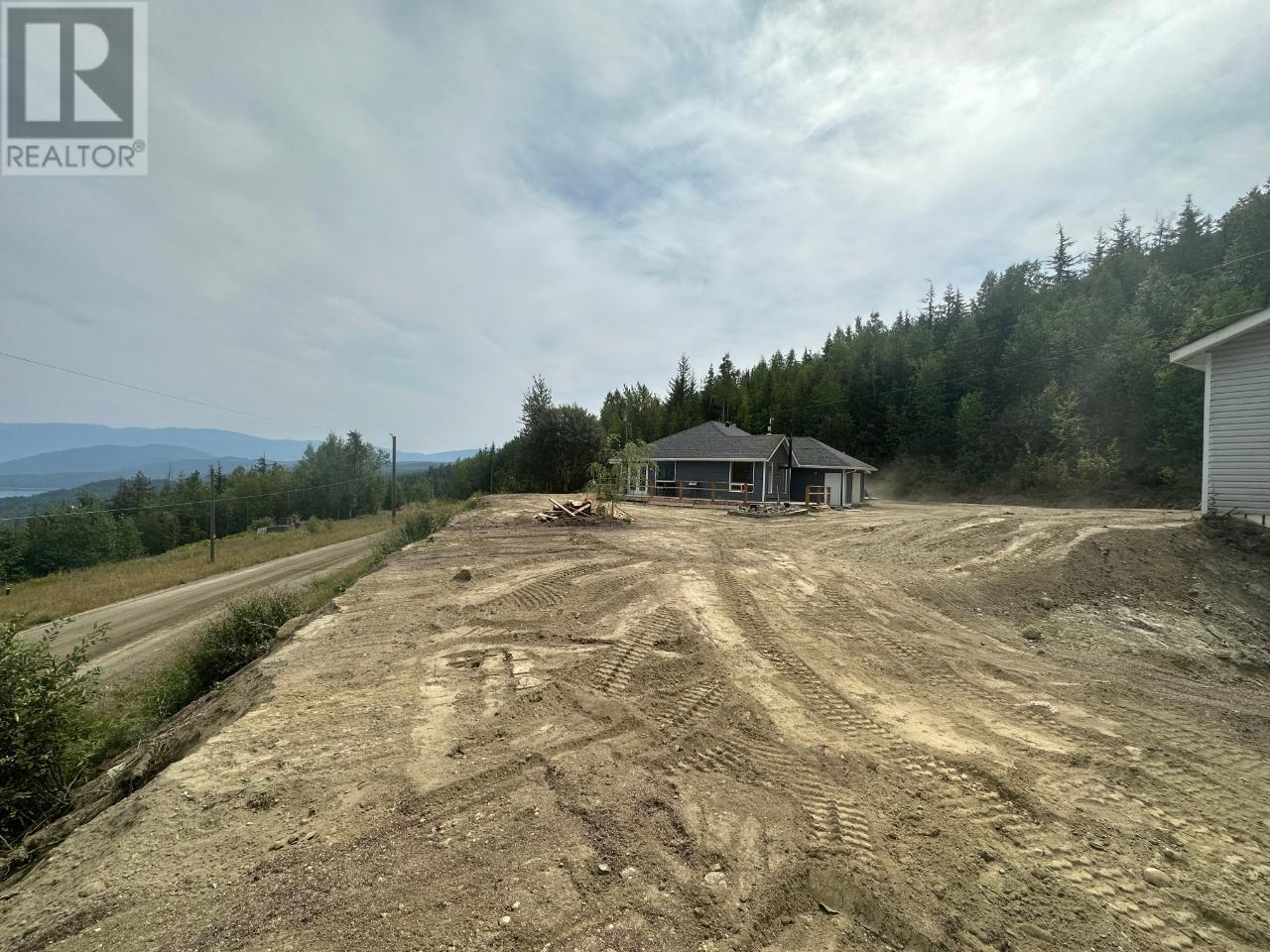 4652 ROSE Crescent