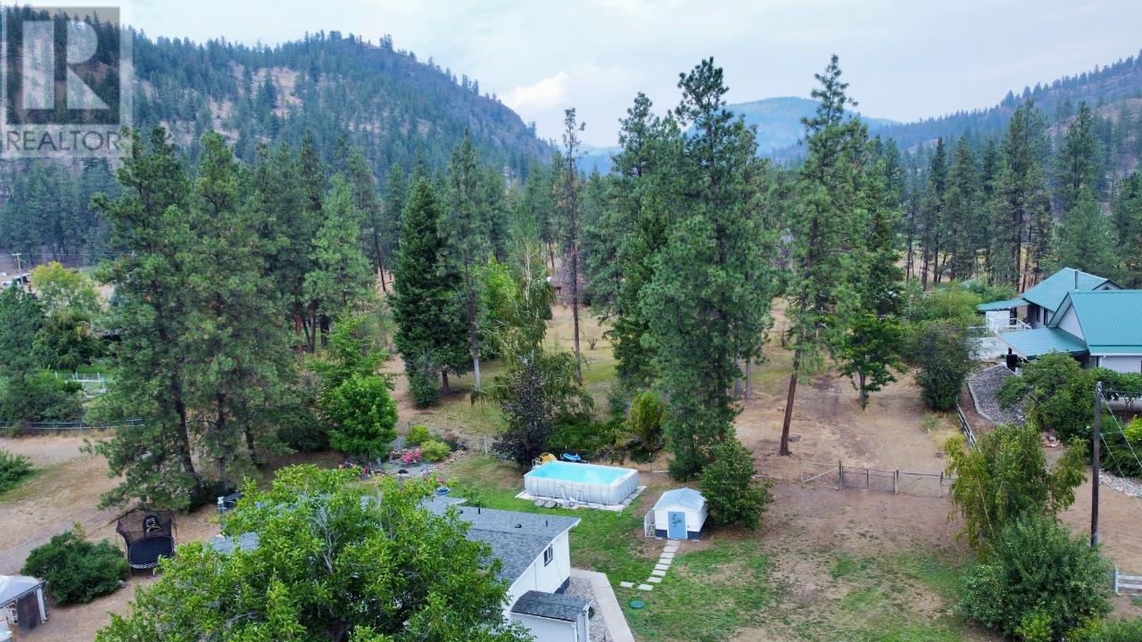 657 JOHNSON Crescent