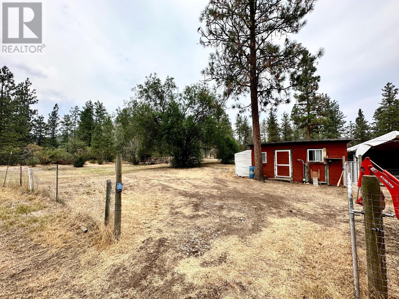 657 JOHNSON Crescent