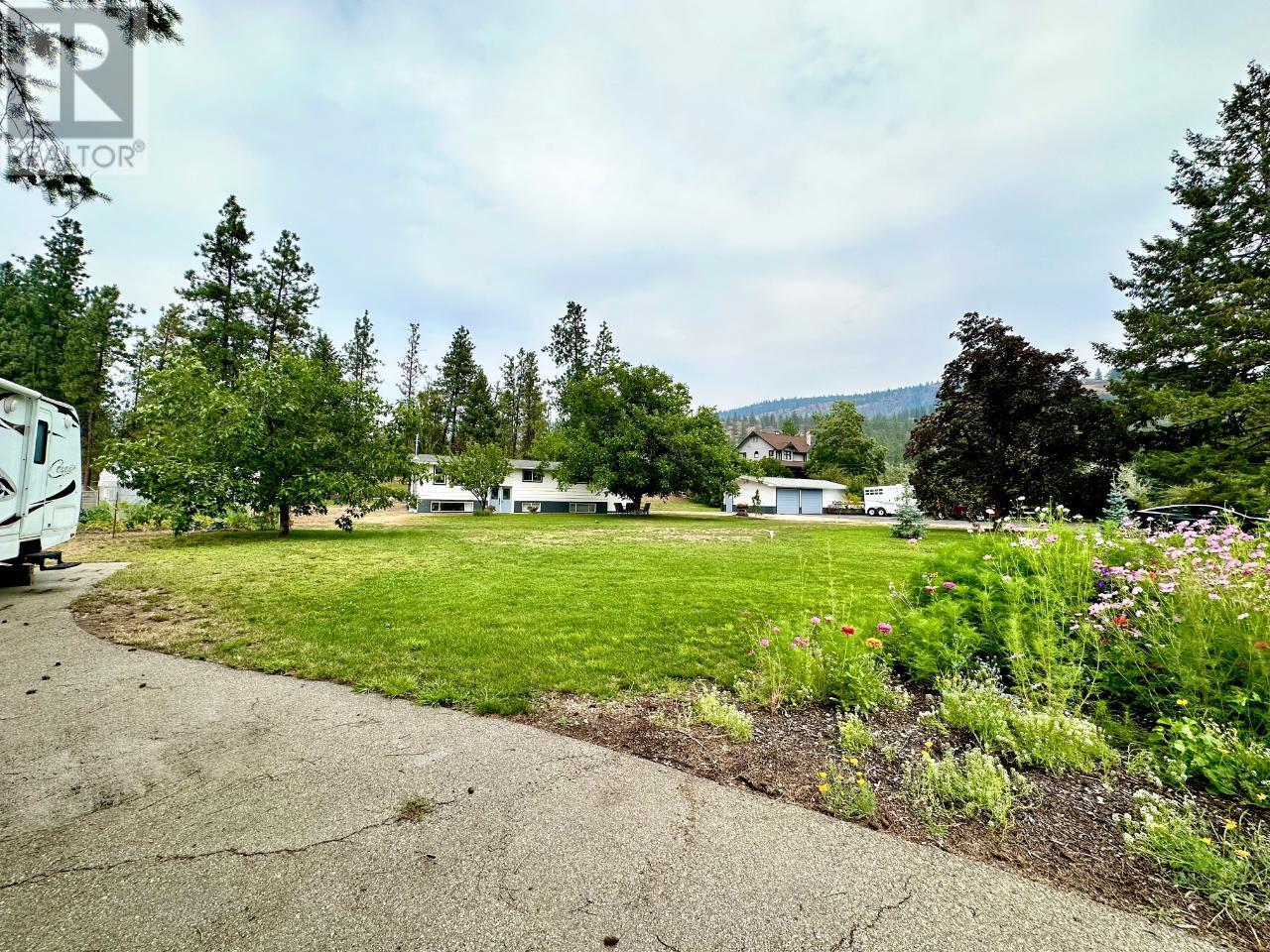 657 JOHNSON Crescent