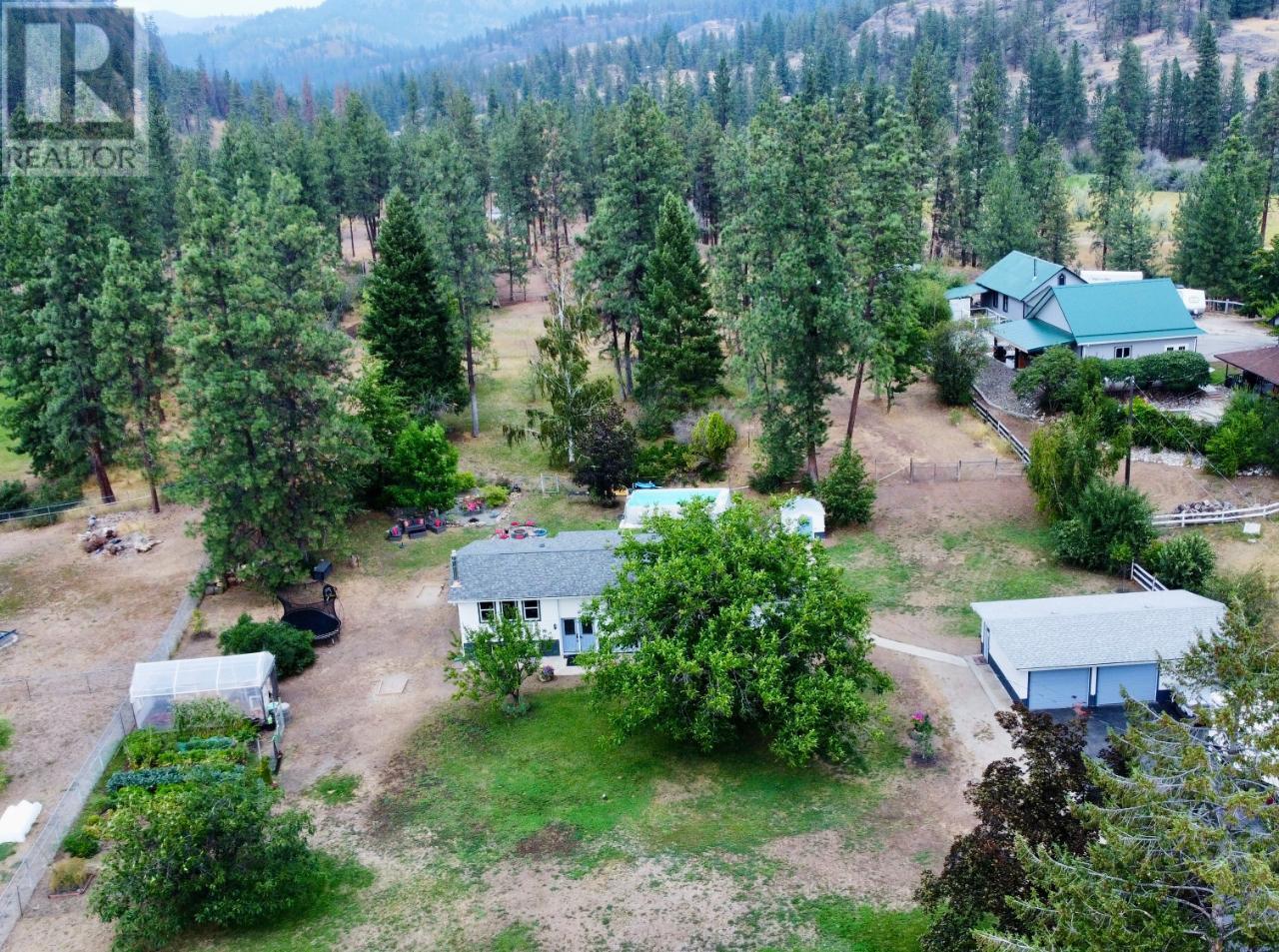 657 JOHNSON Crescent