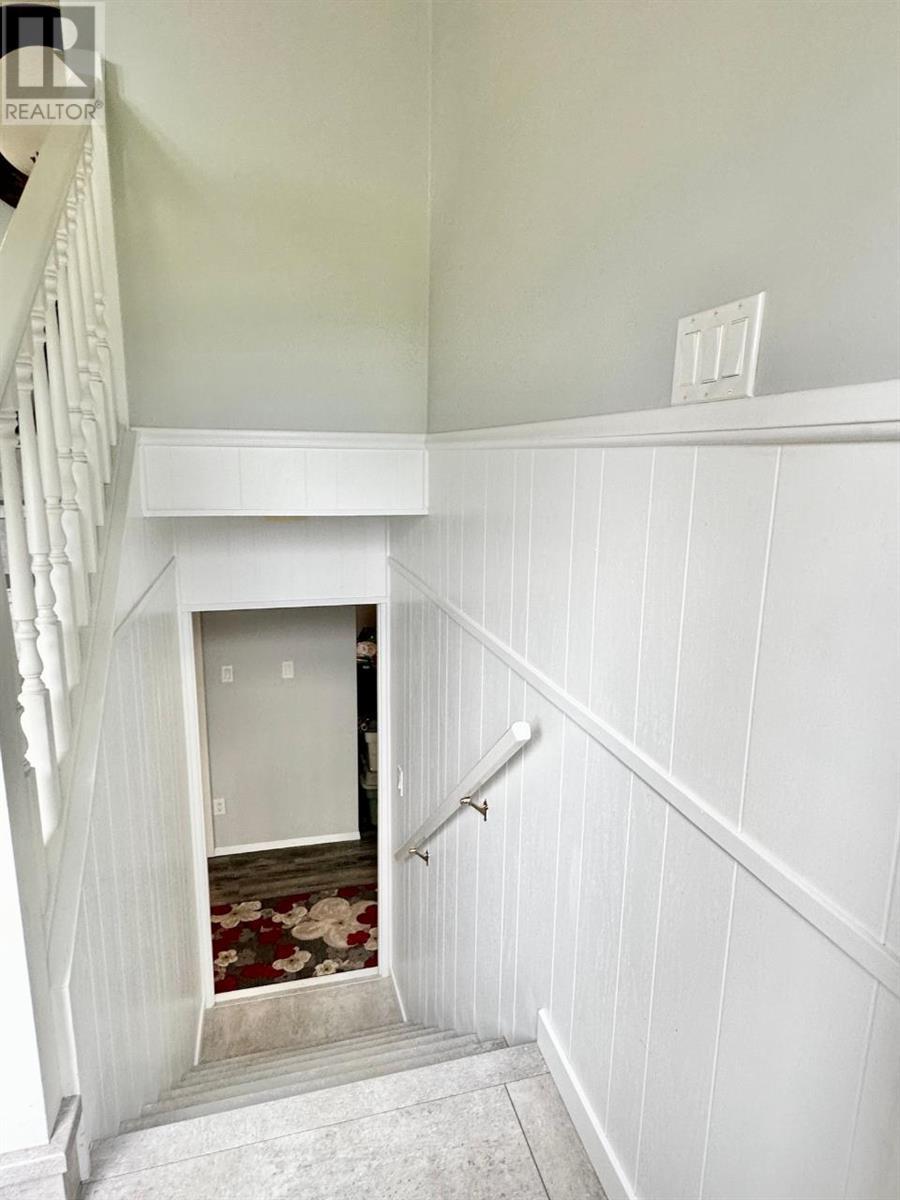 657 JOHNSON Crescent