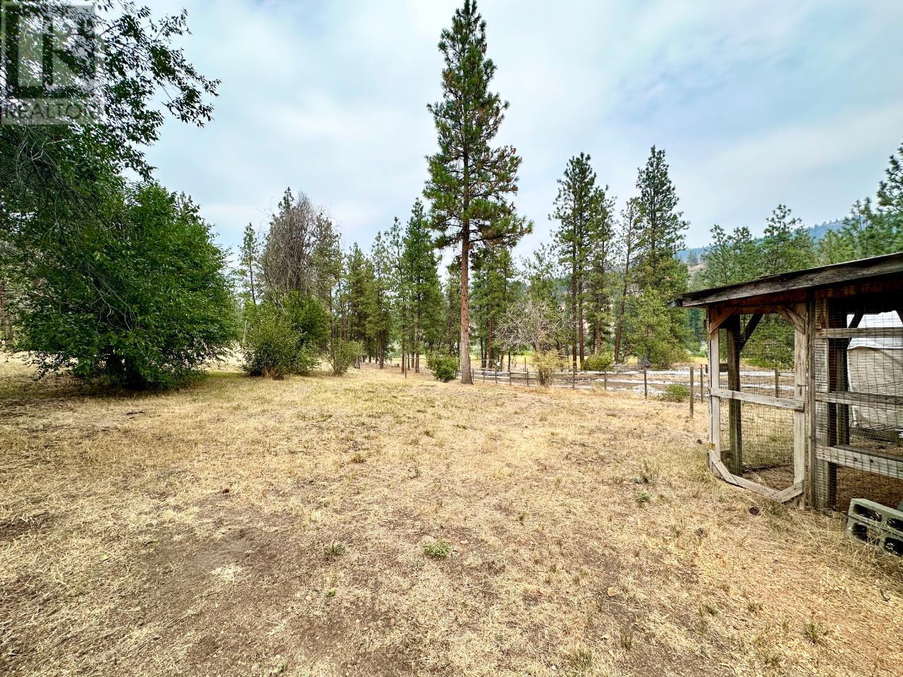657 JOHNSON Crescent